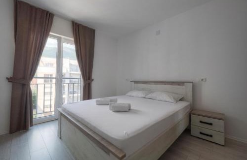 Maini Apartment | Family Three bedroom Apartment Brando