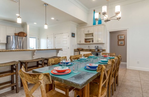 Dauphin Island House | Family Tides | Thanksgiving Opening. Heated Pool
