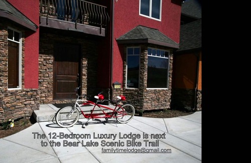 Garden City House | Family Time Lodge: Indoor Playland, Theater Room, Game Room, 10 Master Suites