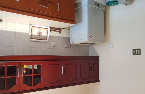 Bambalapitiya Apartment | Family Vacation for 8 Guests