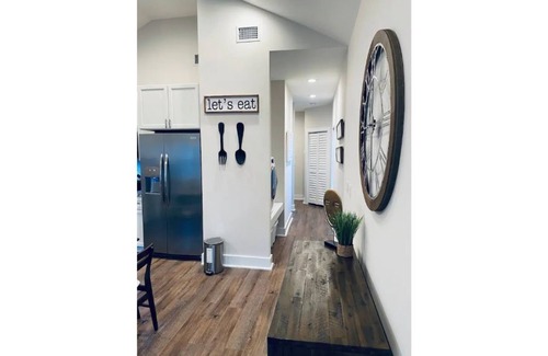 Thomas Drive House | FAMILY VACATION HOME.MINUTES TO BEACH AND FUN !