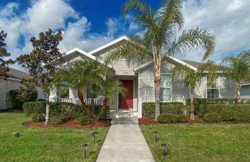Trafalgar Village Villa | Family Vacation House at Resort