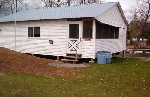 Brier Hill Cabin | Family vacation on Black Lake with a private beach!