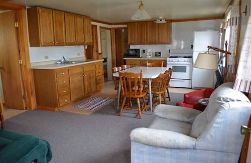 Brier Hill Cabin | Family vacation on Black Lake with a private beach!