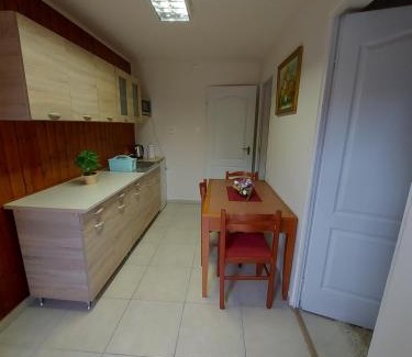 Turkeve Apartment | Family vendégház