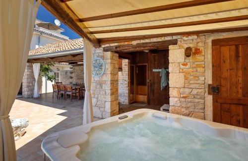 Cepljani Villa | Family villa Elizabeta with pool in Umag