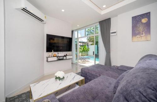 Thep Kasattri Villa | Family villa with Private swimming pool Phuket