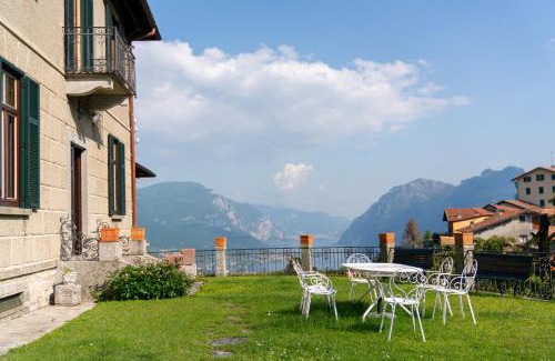 Civenna Villa | Family Villa with Stunning Lake View by Wonderful Italy