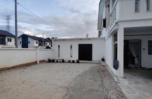 Chemor House | Famus Homestay
