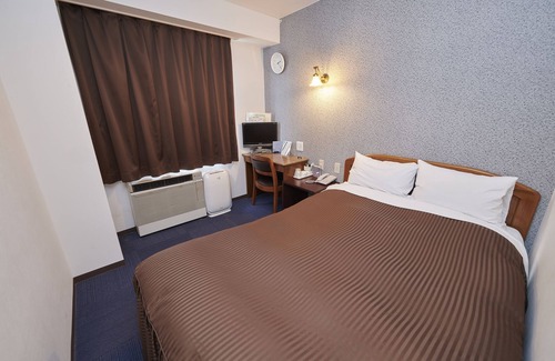 Hanamigawa Hotel | Famy Inn Makuhari