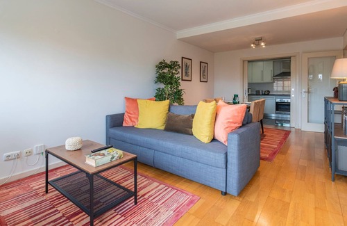 Olivais Apartment | Fancy Apartment W/Metro at Doorstep by LovelyStay