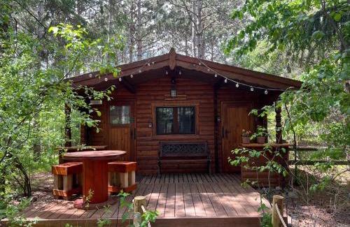 Hayward House | Fancy Fireflies Cabin