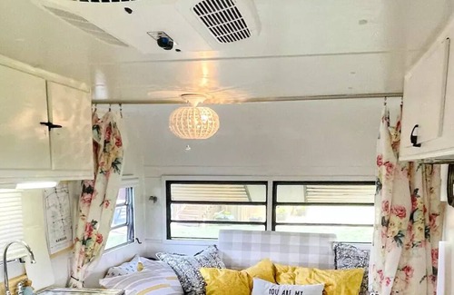 Olathe House | Fancy Glamper