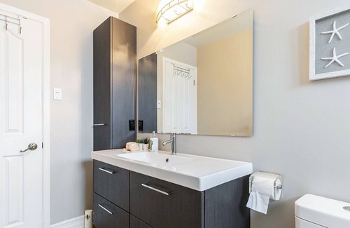 Brossard House | Fancy & Quite House close to Downtown