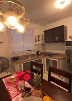 Villa Espana Apartment | Fantástico con luz aire tv y cocina