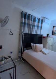 Villa Espana Apartment | Fantástico con luz aire tv y cocina