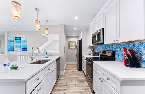 Siesta Key Village House | Fanta-Sea on the Beach by Beachside Management - 49 Beach Rd