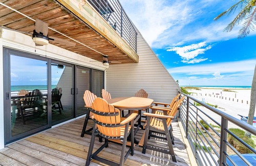 Siesta Key Village House | Fanta-Sea on the Beach by Beachside Management - 49 Beach Rd