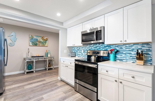Siesta Key Village House | Fanta-Sea on the Beach by Beachside Management - 53 Beach Rd