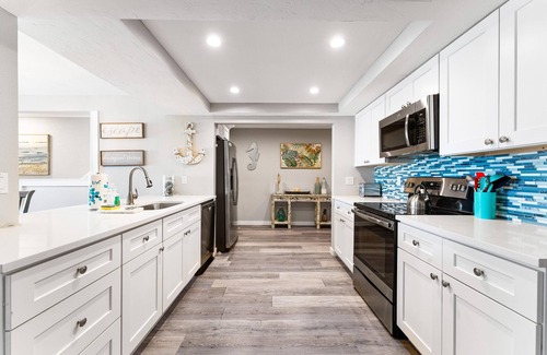 Siesta Key Village House | Fanta-Sea on the Beach by Beachside Management - 53 Beach Rd