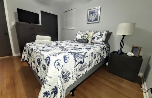 Norfolk - Virginia Beach House | Fantastic 3BR Close to Botanical Gardens and Airport