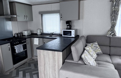 Colchester Apartment | Fantastic Family 3-bed Static Caravan Cooper bea