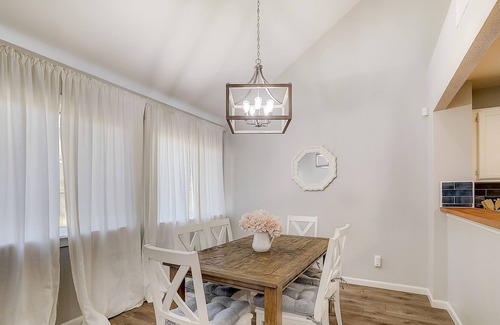 Milwood House | Fantastic getaway near downtown with free WiFi, backyard, Central AC & W/D