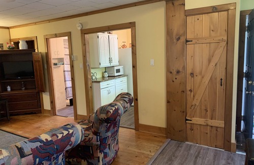 Georgina House | Fantastic Lake Simcoe Guesthouse for GTA getaway