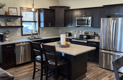 Wisconsin Dells Apartment | Fantastic Location! Downtown Wisconsin Dells