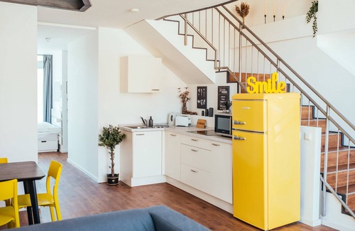 Schoeneweide Apartment | Fantastic Loft with Balcony