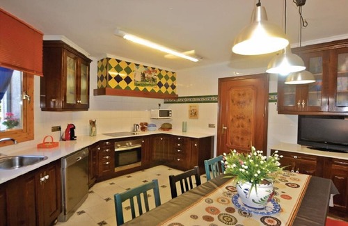 Pineda de Mar Ski Chalet | Fantastic vacation home, Large private pool, Free Wifi