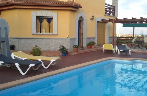 Pineda de Mar Ski Chalet | Fantastic vacation home, Large private pool, Free Wifi