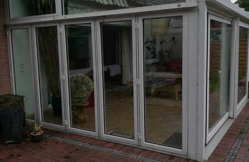 Sandhorst Apartment | Fantastic vacation apartment with large conservatory in Aurich