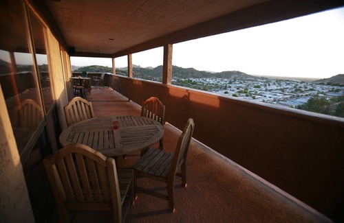 Paradise Valley Village House | FANTASTIC VIEWS FROM MOUNTAIN CASITA