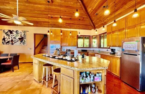 First Bight Villa | Far Tortuga @ First Bight, Roatan