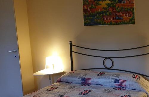 Reggio nell'Emilia Apartment | FARE BnB - casetta sul fiume in città