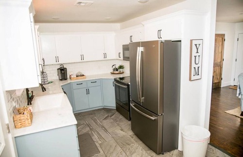 Waco House | Farm Cottage on Homestead 20 min to Waco