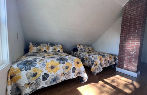 Savanna Other | Farm Fresh Escape! 3BR Rural Retreat with Modern Amenities – Savanna, IL