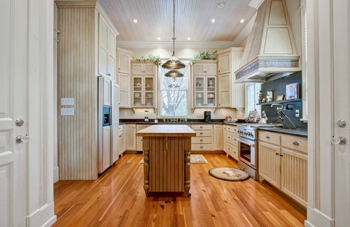 Comfort House | Farm House at Riven Rock Ranch in Comfort TX