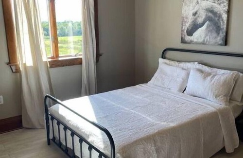 Engadine Other | Farm house on 80 acres bring your horse too