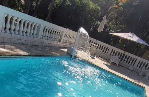 Piqueri House | Farm in Gated Condominium - Security and Privacy