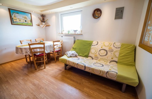 Ivancna Gorica Apartment | Farm Stay Ana