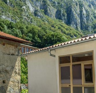 Slap House | Farm Stay Ferjančič