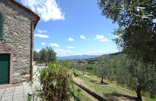Quarrata House | Farmhouse abode with Pool and Tuscan Charm