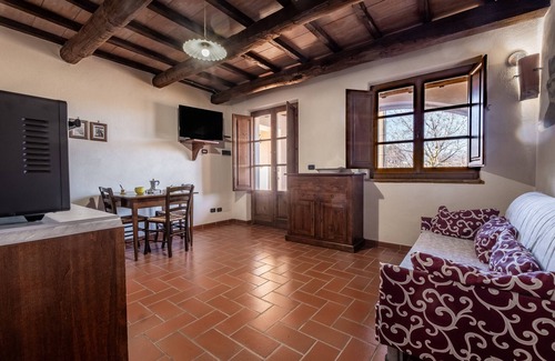 Arcidosso Other | Farmhouse 'Edera' with Shared Pool, Shared Garden and Wi-Fi