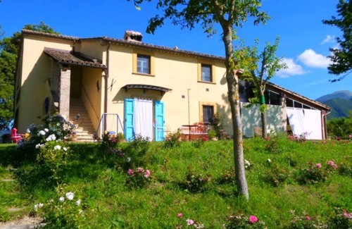 Cagli House | Farmhouse "Il Posto delle Viole" - Rose