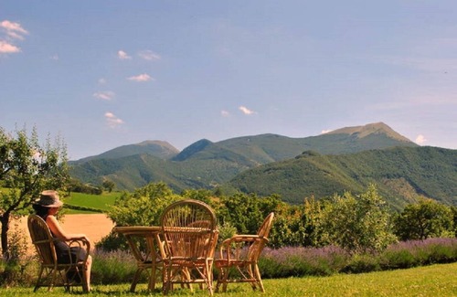 Cagli House | Farmhouse "Il Posto delle Viole" - Rose