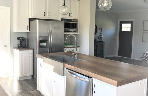 Sharpsburg Other | Farmhouse in Amesville Ohio 20 minutes from Athens.