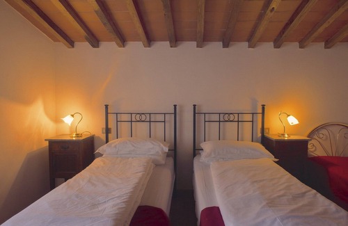 Arezzo Other | Farmhouse in Campriano with Pool & Wine Tours