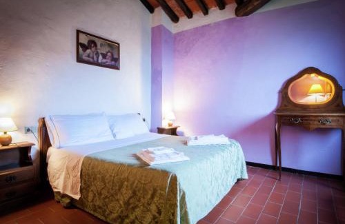 Dicomano House | Farmhouse in Dicomano with Tuscan Views